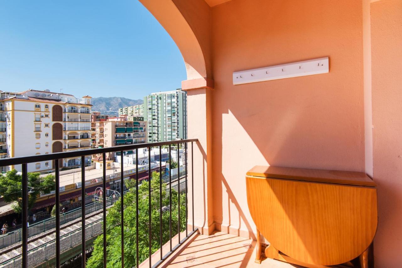 Boliches Center Apartment Next To The Beach, Parking, Pool & Terrace Фуэнхирола Экстерьер фото