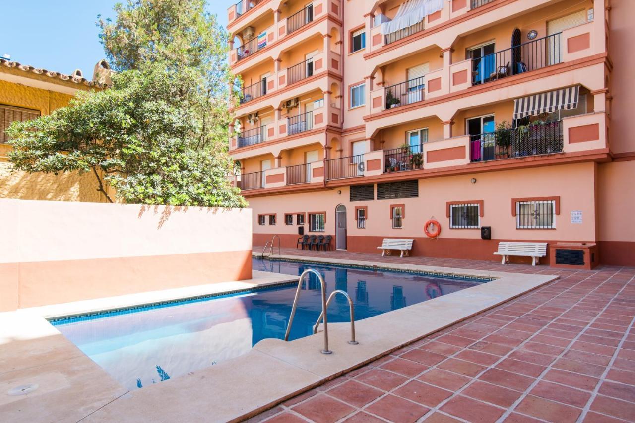 Boliches Center Apartment Next To The Beach, Parking, Pool & Terrace Фуэнхирола Экстерьер фото