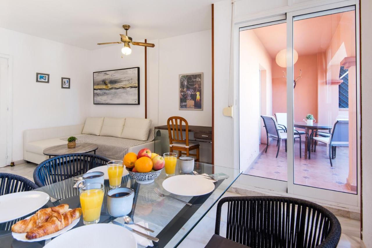 Boliches Center Apartment Next To The Beach, Parking, Pool & Terrace Фуэнхирола Экстерьер фото