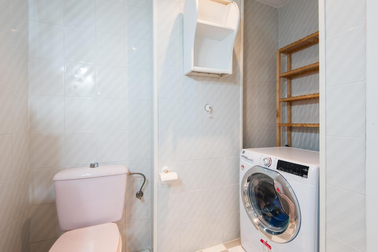 Boliches Center Apartment Next To The Beach, Parking, Pool & Terrace Фуэнхирола Экстерьер фото