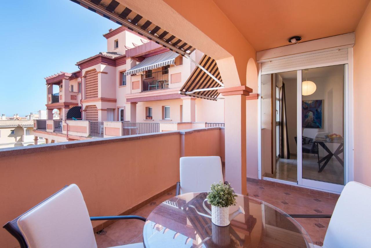 Boliches Center Apartment Next To The Beach, Parking, Pool & Terrace Фуэнхирола Экстерьер фото